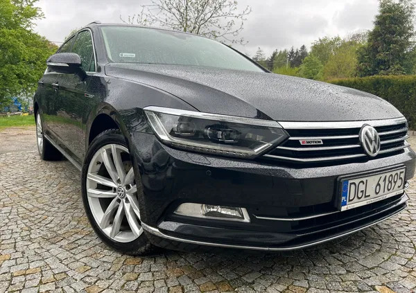 dolnośląskie Volkswagen Passat cena 73500 przebieg: 197634, rok produkcji 2016 z Głogów